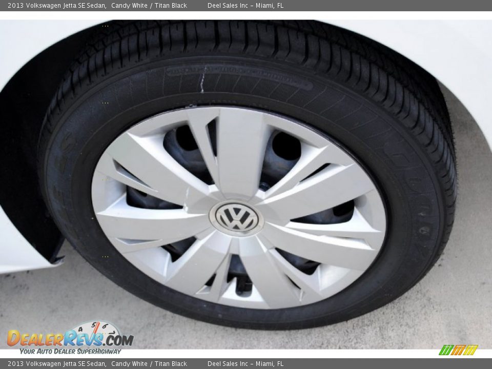 2013 Volkswagen Jetta SE Sedan Candy White / Titan Black Photo #11