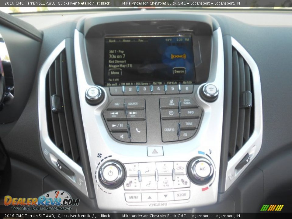 2016 GMC Terrain SLE AWD Quicksilver Metallic / Jet Black Photo #16