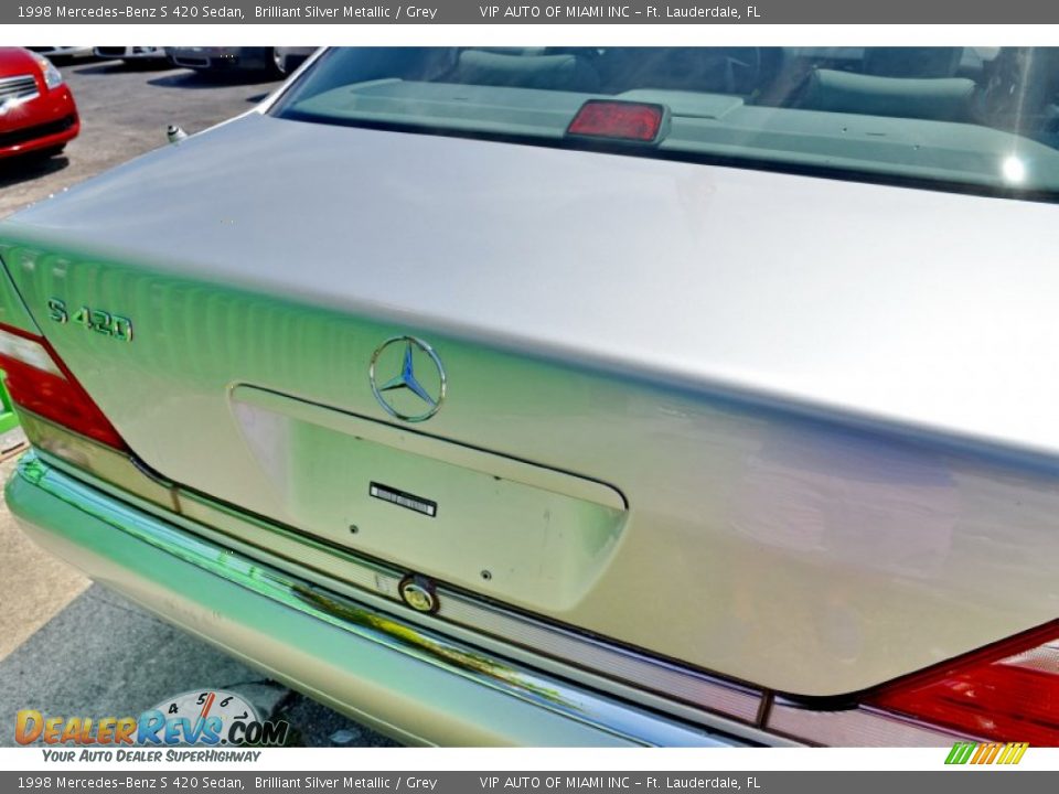 1998 Mercedes-Benz S 420 Sedan Brilliant Silver Metallic / Grey Photo #14