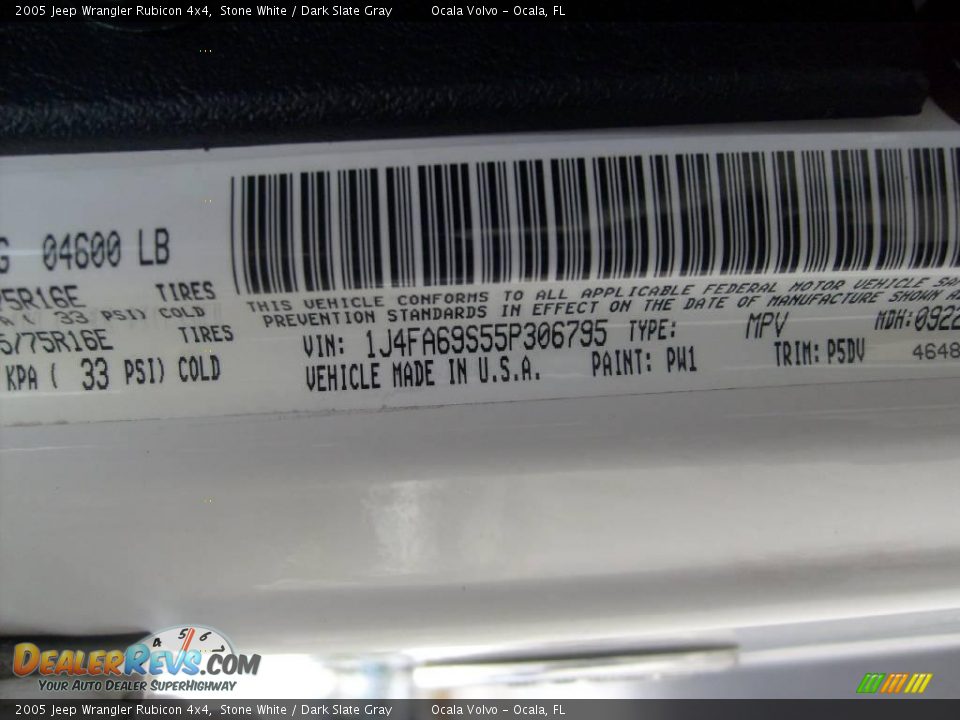 2005 Jeep Wrangler Rubicon 4x4 Stone White / Dark Slate Gray Photo #14
