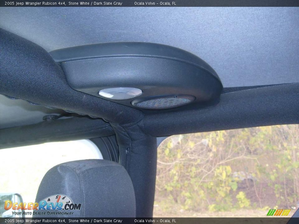 2005 Jeep Wrangler Rubicon 4x4 Stone White / Dark Slate Gray Photo #24