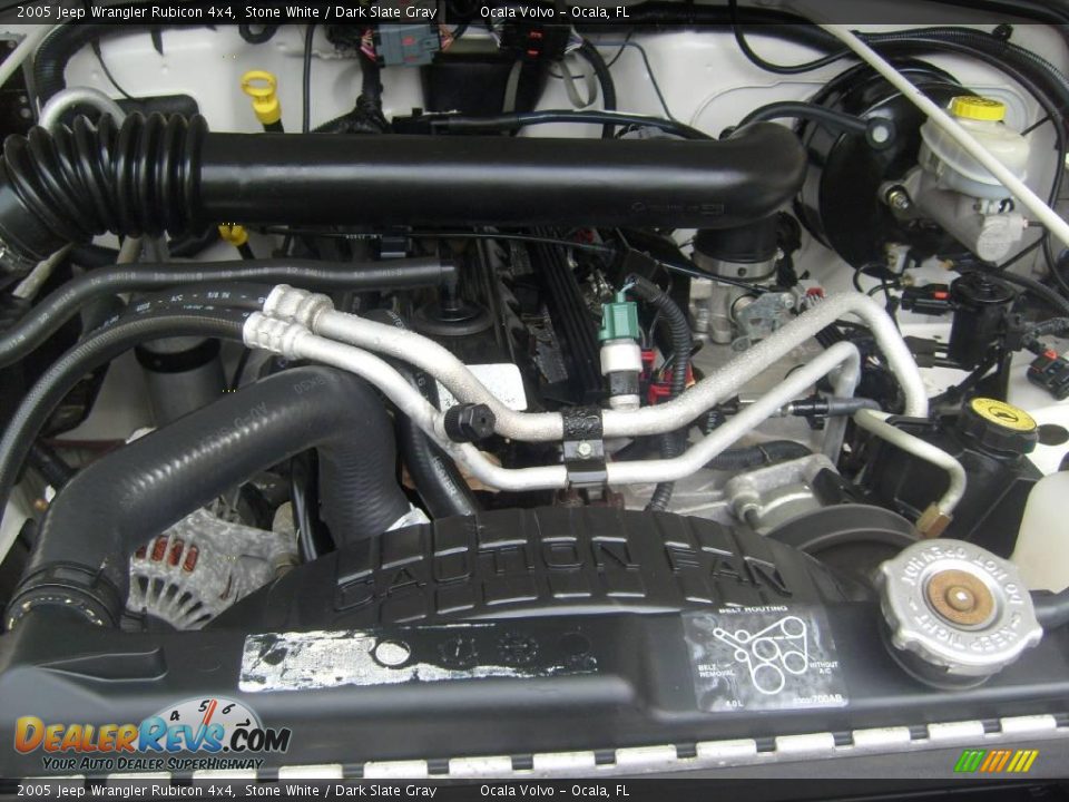 2005 Jeep Wrangler Rubicon 4x4 Stone White / Dark Slate Gray Photo #26
