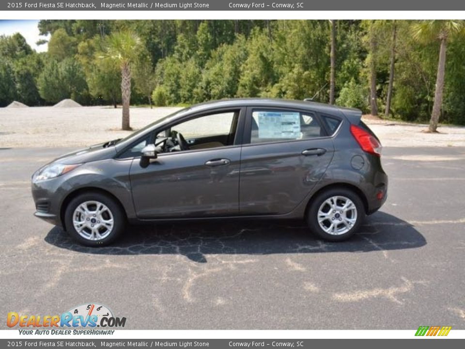 2015 Ford Fiesta SE Hatchback Magnetic Metallic / Medium Light Stone Photo #8