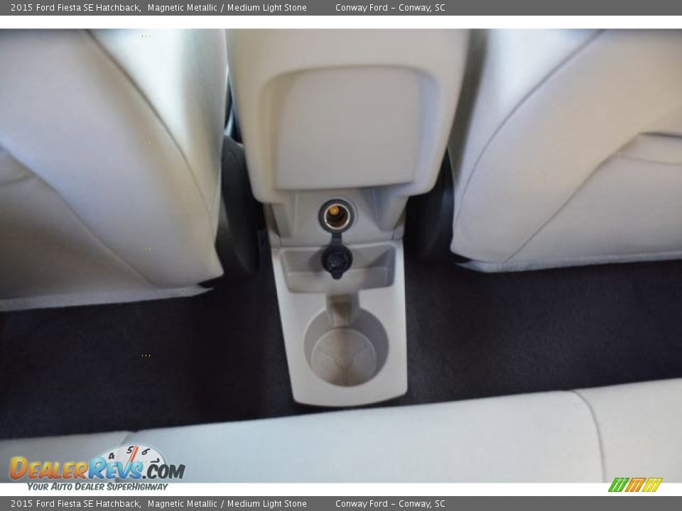 2015 Ford Fiesta SE Hatchback Magnetic Metallic / Medium Light Stone Photo #12