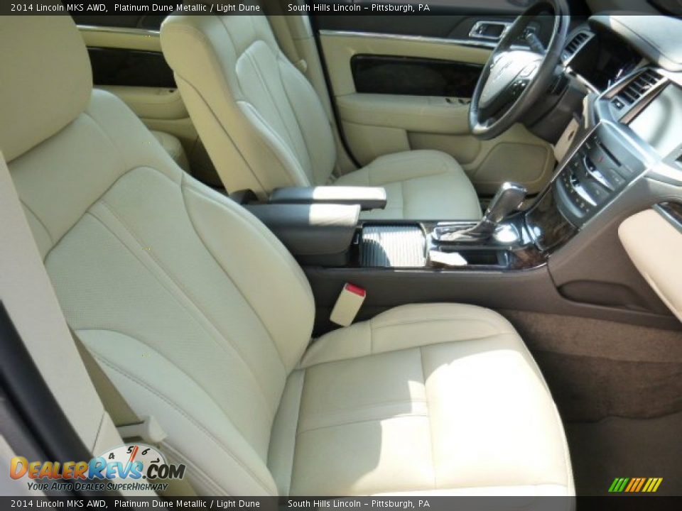 2014 Lincoln MKS AWD Platinum Dune Metallic / Light Dune Photo #10