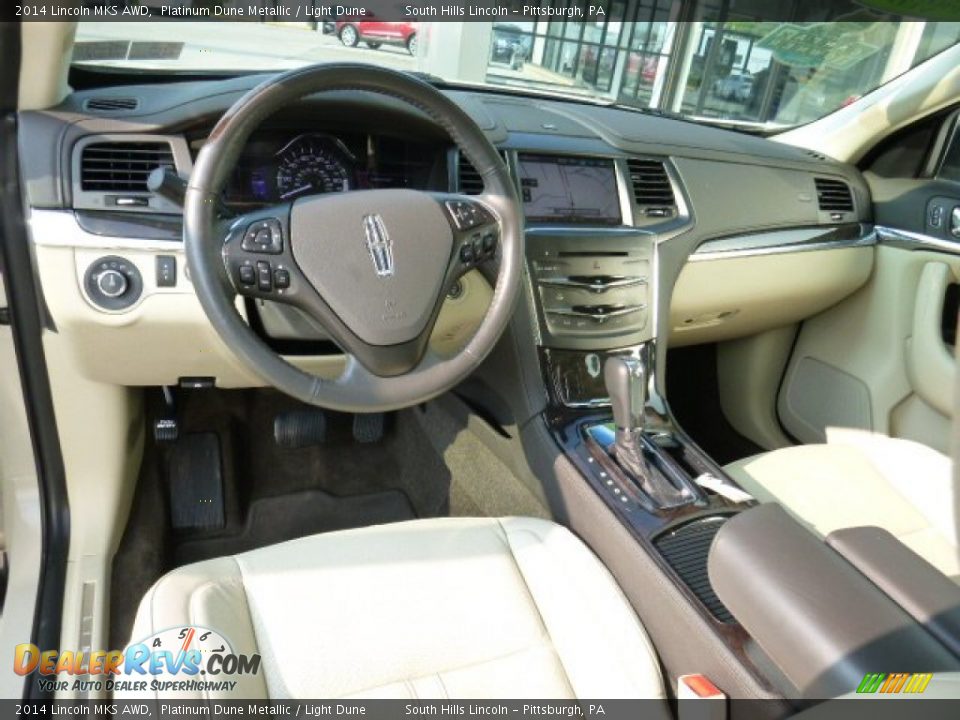 2014 Lincoln MKS AWD Platinum Dune Metallic / Light Dune Photo #17