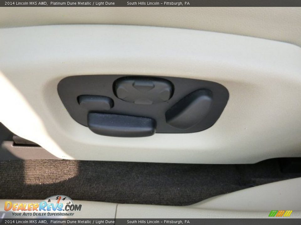 2014 Lincoln MKS AWD Platinum Dune Metallic / Light Dune Photo #19