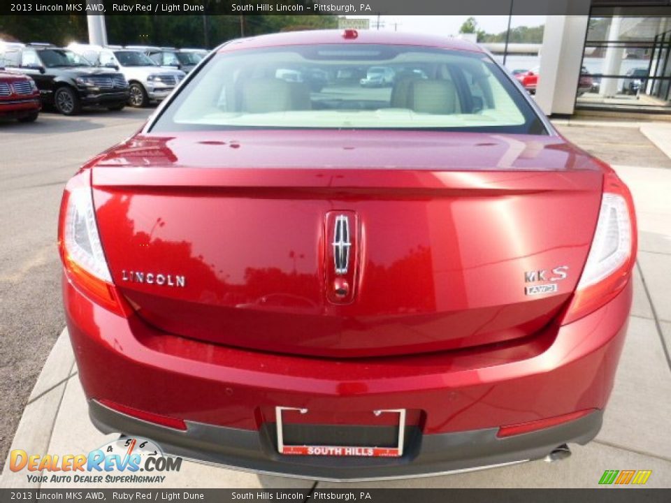 2013 Lincoln MKS AWD Ruby Red / Light Dune Photo #4