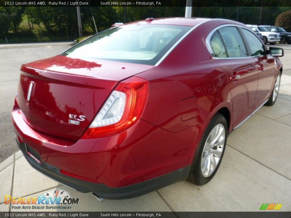 2013 Lincoln MKS AWD Ruby Red / Light Dune Photo #5