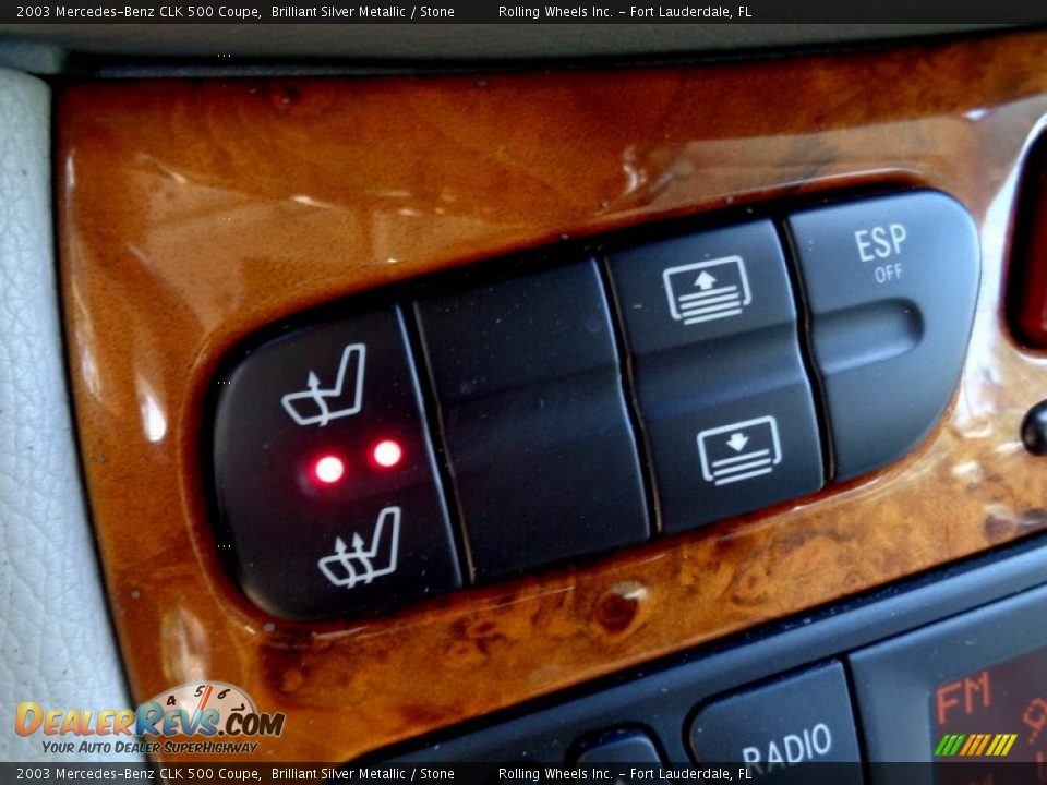 Controls of 2003 Mercedes-Benz CLK 500 Coupe Photo #4