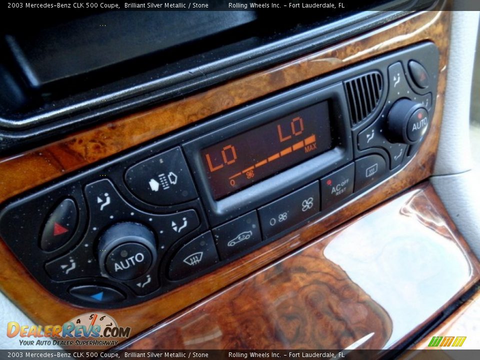 Controls of 2003 Mercedes-Benz CLK 500 Coupe Photo #32