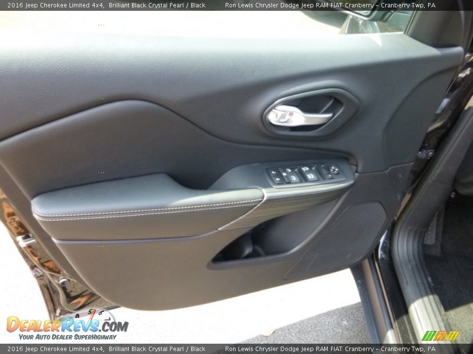 2016 Jeep Cherokee Limited 4x4 Brilliant Black Crystal Pearl / Black Photo #13