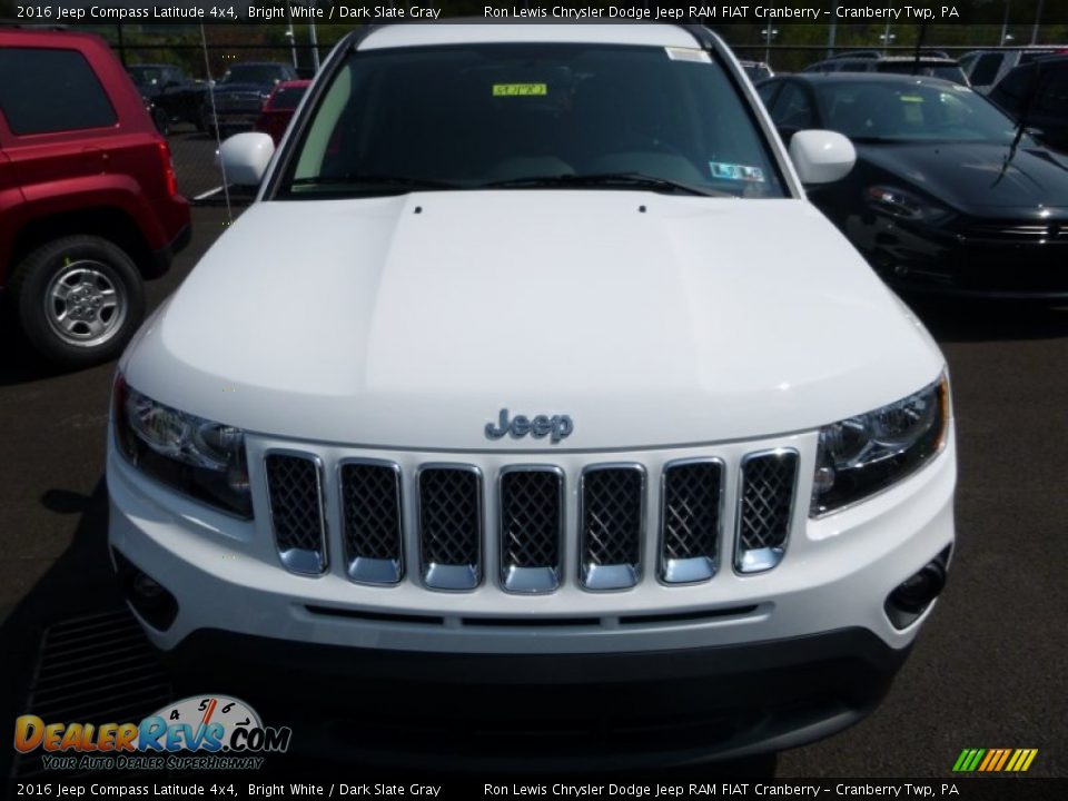 2016 Jeep Compass Latitude 4x4 Bright White / Dark Slate Gray Photo #11