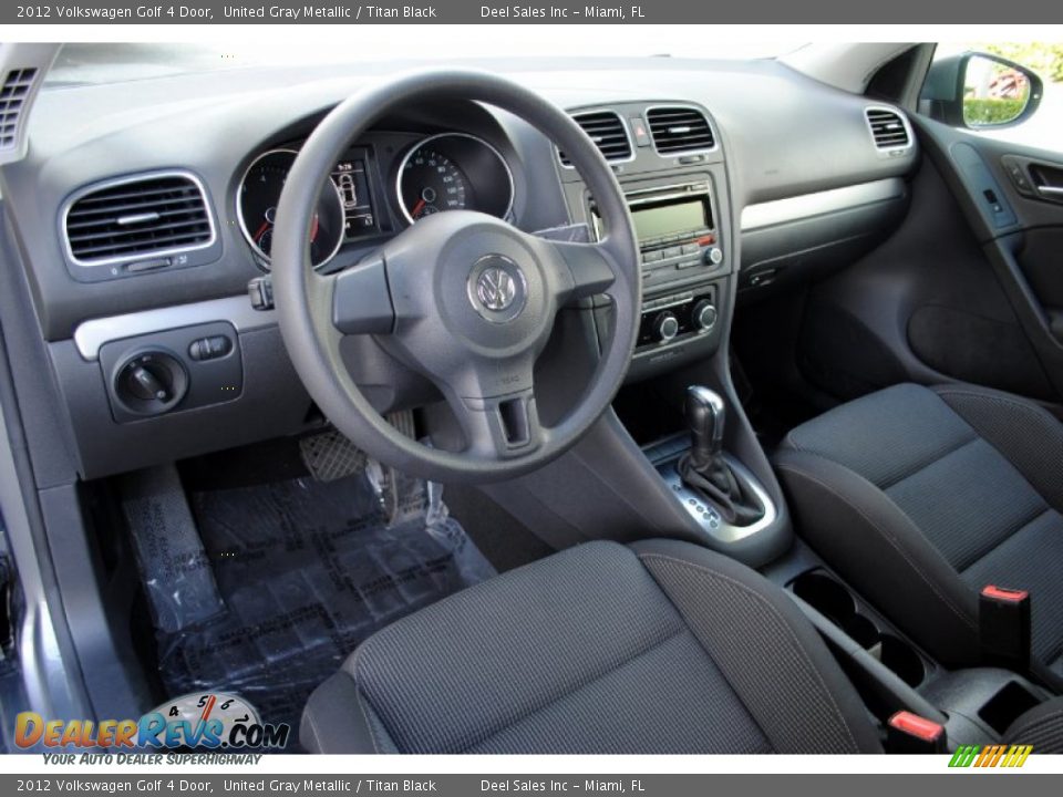Titan Black Interior - 2012 Volkswagen Golf 4 Door Photo #13