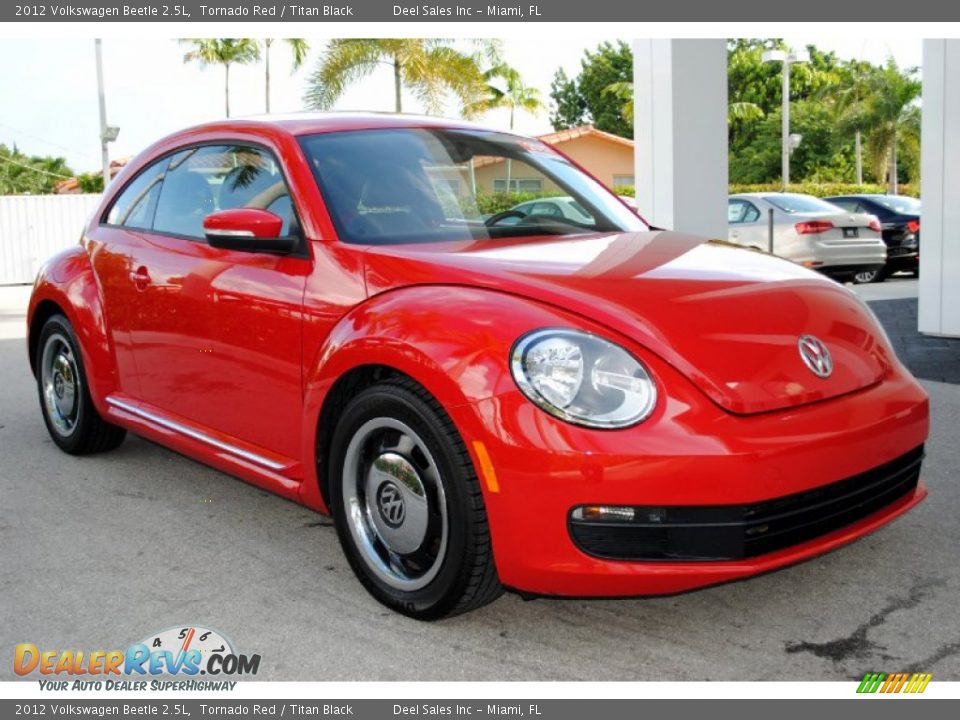 2012 Volkswagen Beetle 2.5L Tornado Red / Titan Black Photo #2