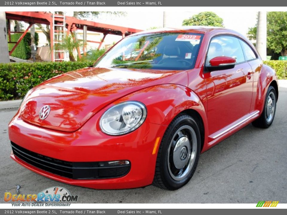 2012 Volkswagen Beetle 2.5L Tornado Red / Titan Black Photo #5