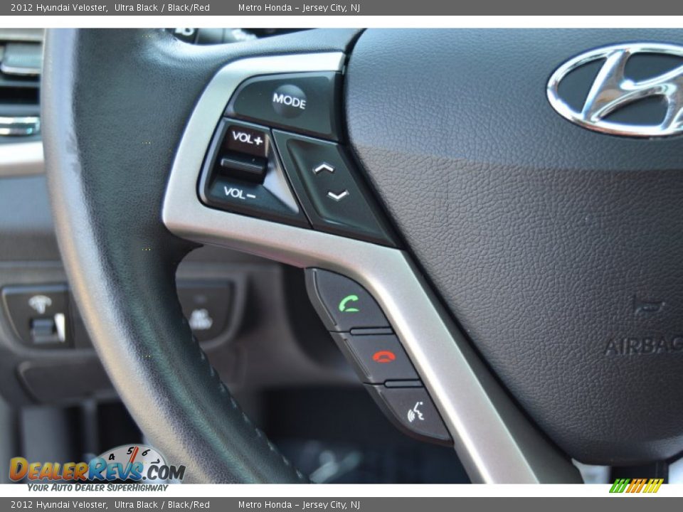 Controls of 2012 Hyundai Veloster  Photo #18