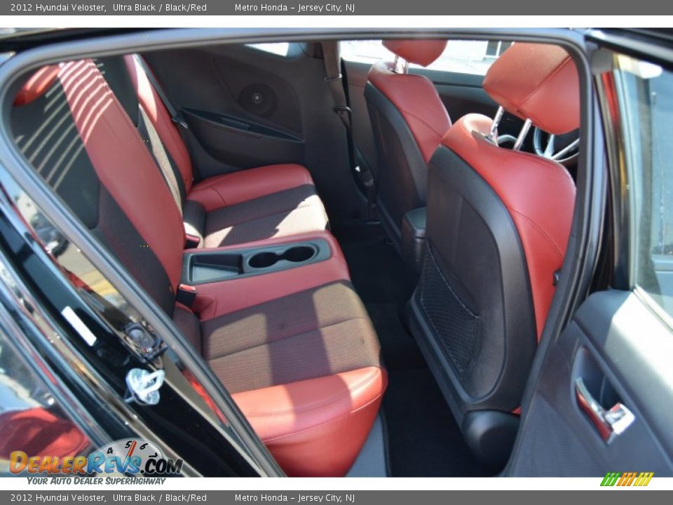 2012 Hyundai Veloster Ultra Black / Black/Red Photo #25