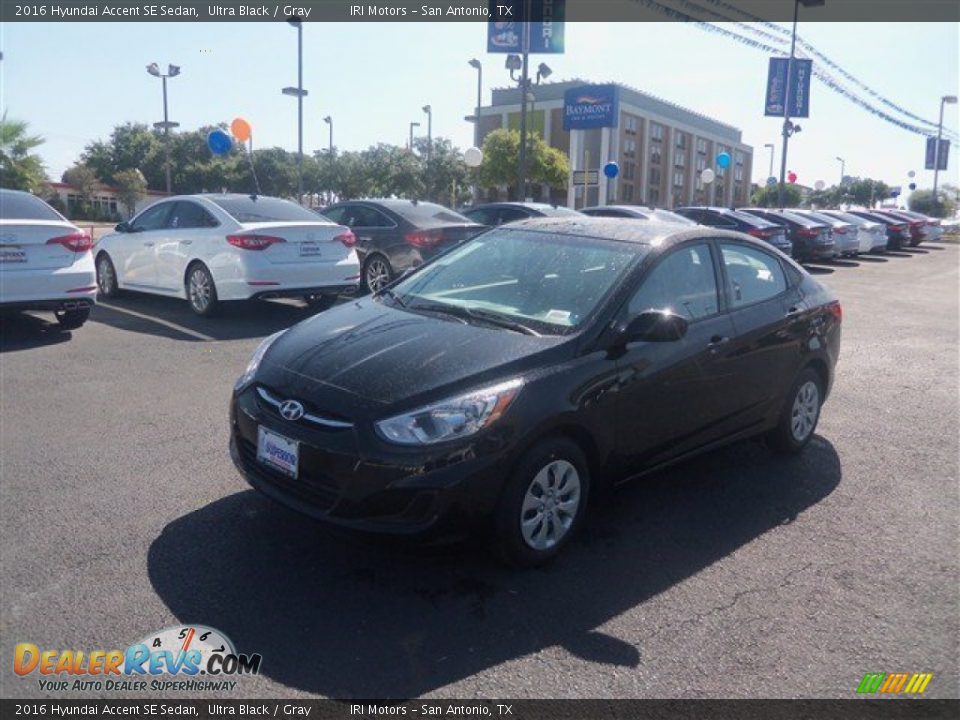 2016 Hyundai Accent SE Sedan Ultra Black / Gray Photo #3