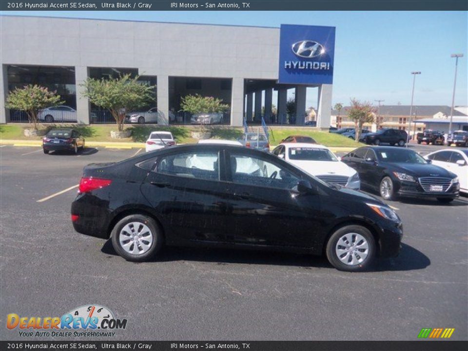 2016 Hyundai Accent SE Sedan Ultra Black / Gray Photo #9