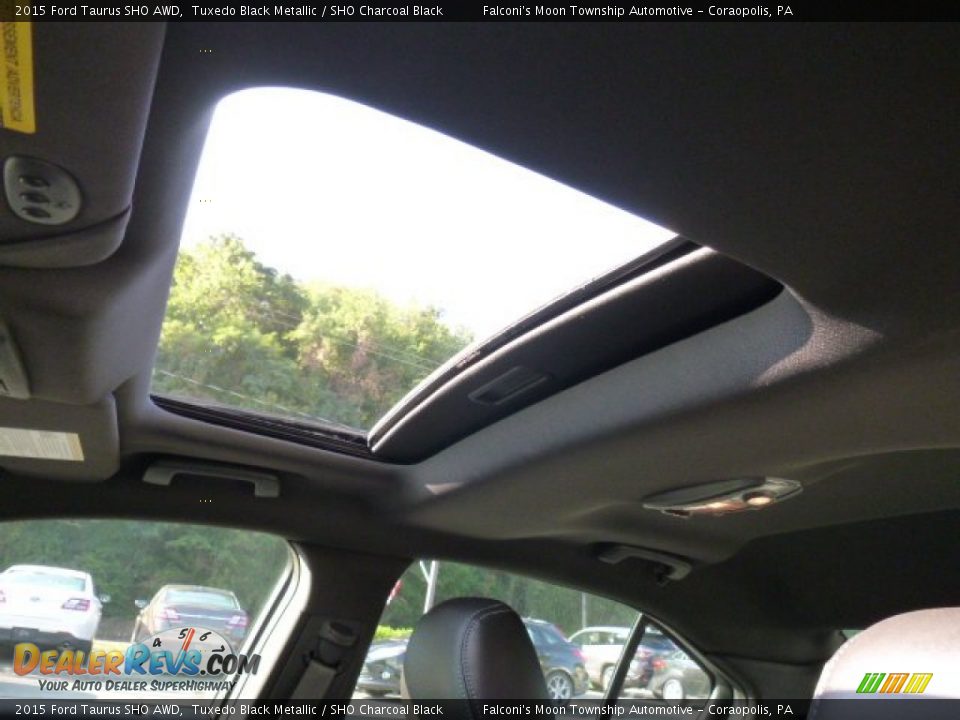 2015 Ford Taurus SHO AWD Tuxedo Black Metallic / SHO Charcoal Black Photo #21