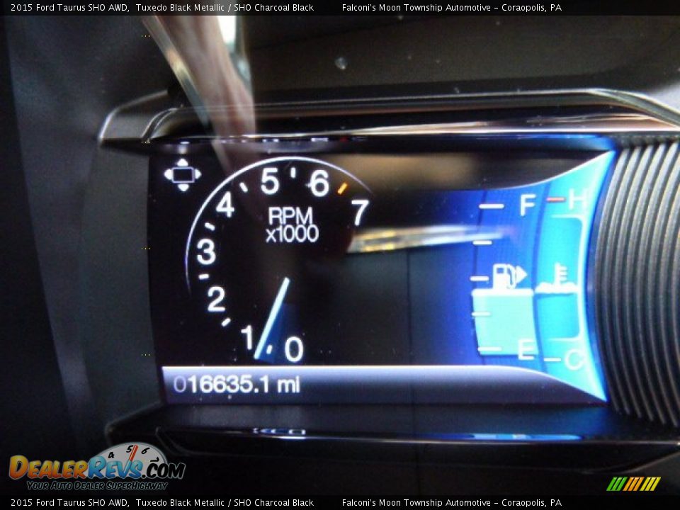 2015 Ford Taurus SHO AWD Tuxedo Black Metallic / SHO Charcoal Black Photo #25