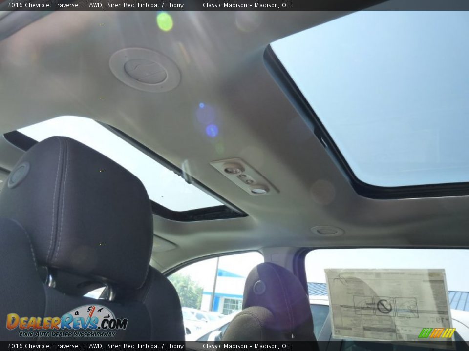 2016 Chevrolet Traverse LT AWD Siren Red Tintcoat / Ebony Photo #8