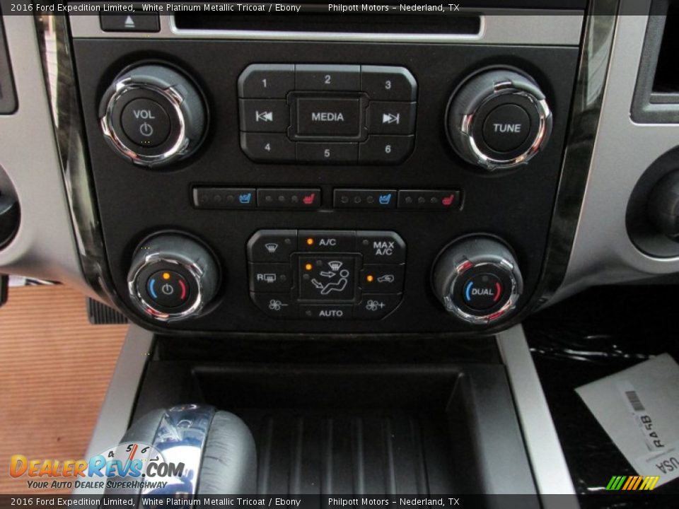 Controls of 2016 Ford Expedition Limited Photo #31