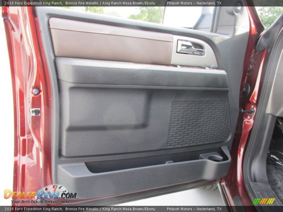 Door Panel of 2016 Ford Expedition King Ranch Photo #24