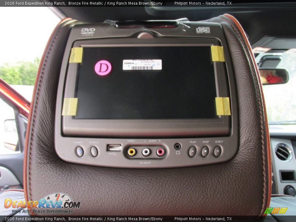 Entertainment System of 2016 Ford Expedition King Ranch Photo #28
