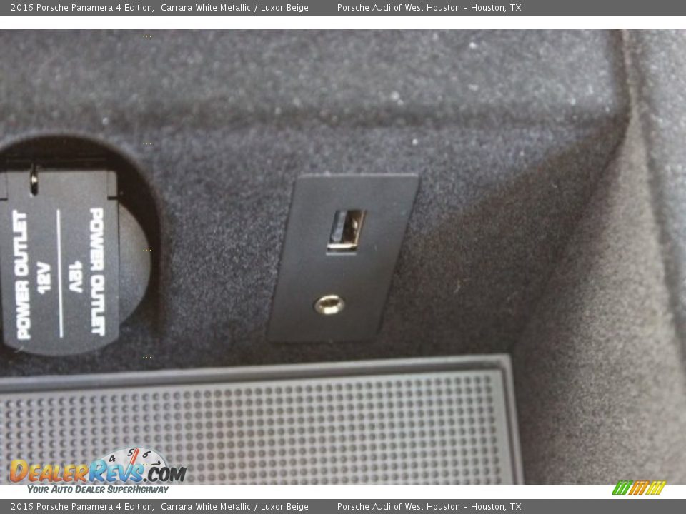 2016 Porsche Panamera 4 Edition Carrara White Metallic / Luxor Beige Photo #31