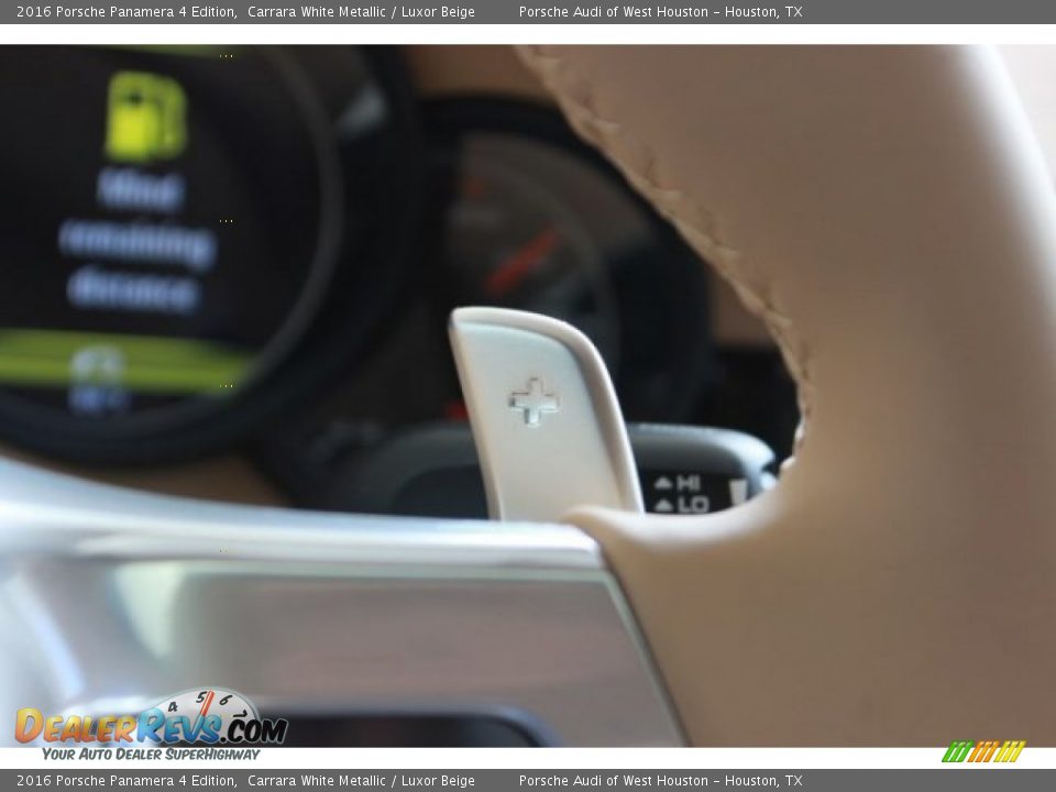 2016 Porsche Panamera 4 Edition Carrara White Metallic / Luxor Beige Photo #33