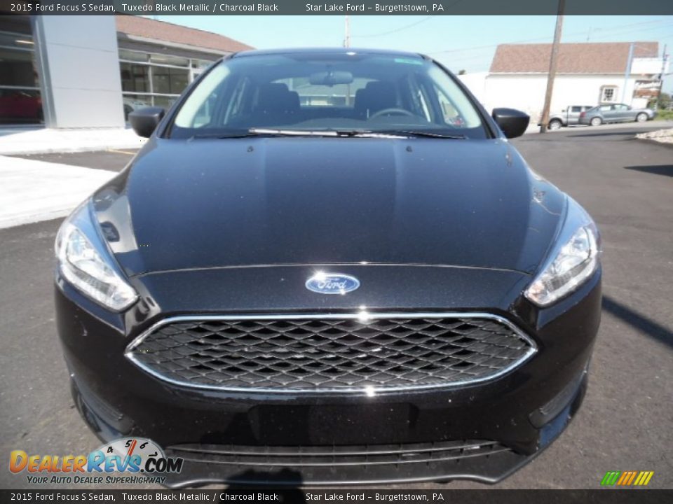 2015 Ford Focus S Sedan Tuxedo Black Metallic / Charcoal Black Photo #2