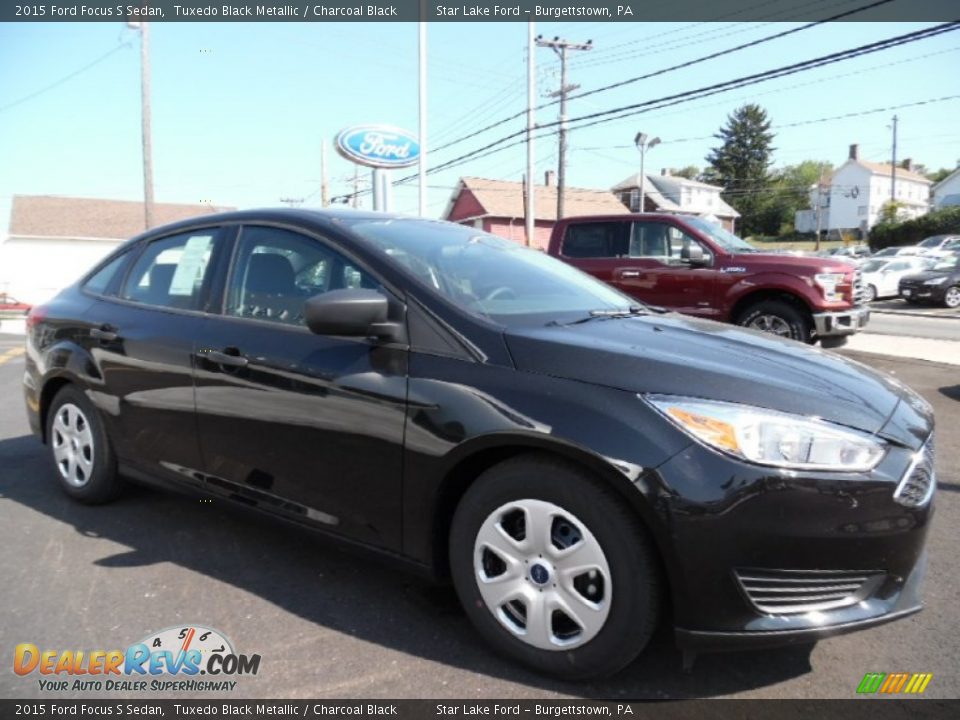 2015 Ford Focus S Sedan Tuxedo Black Metallic / Charcoal Black Photo #3