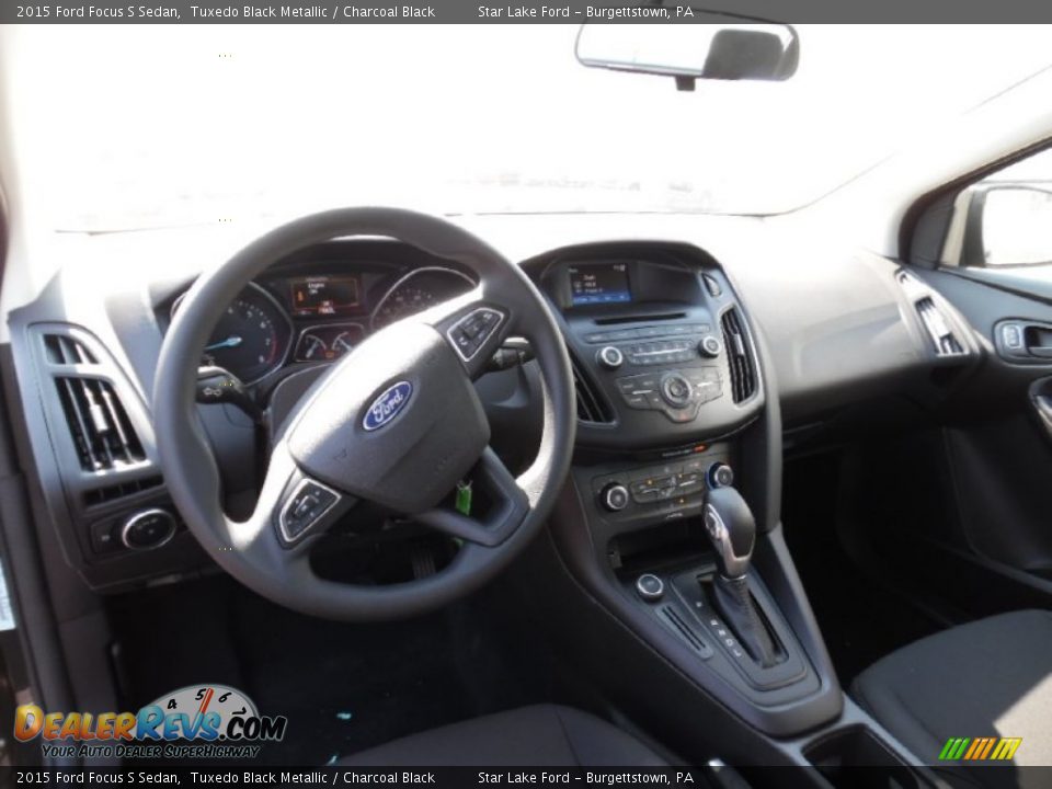 2015 Ford Focus S Sedan Tuxedo Black Metallic / Charcoal Black Photo #12