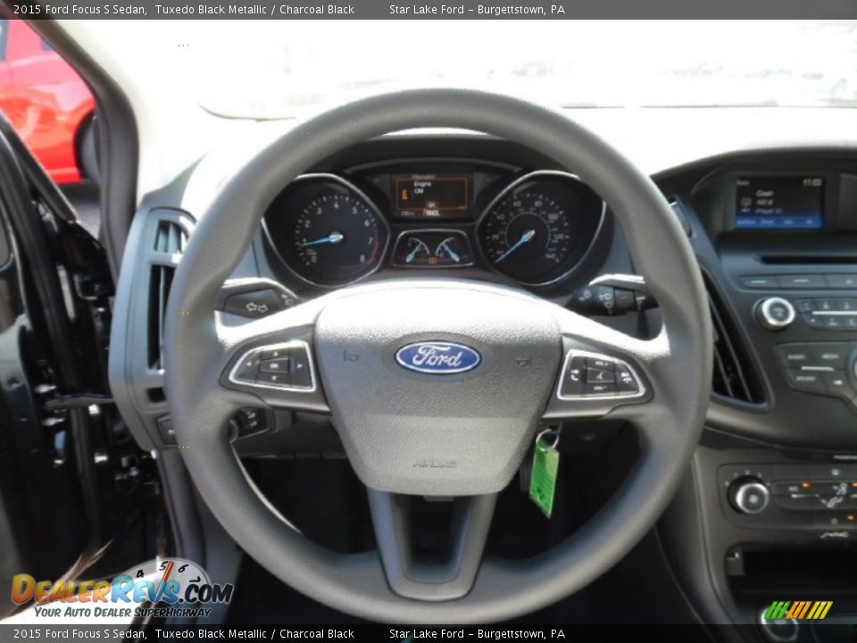 2015 Ford Focus S Sedan Tuxedo Black Metallic / Charcoal Black Photo #15