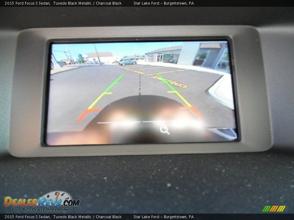 2015 Ford Focus S Sedan Tuxedo Black Metallic / Charcoal Black Photo #16