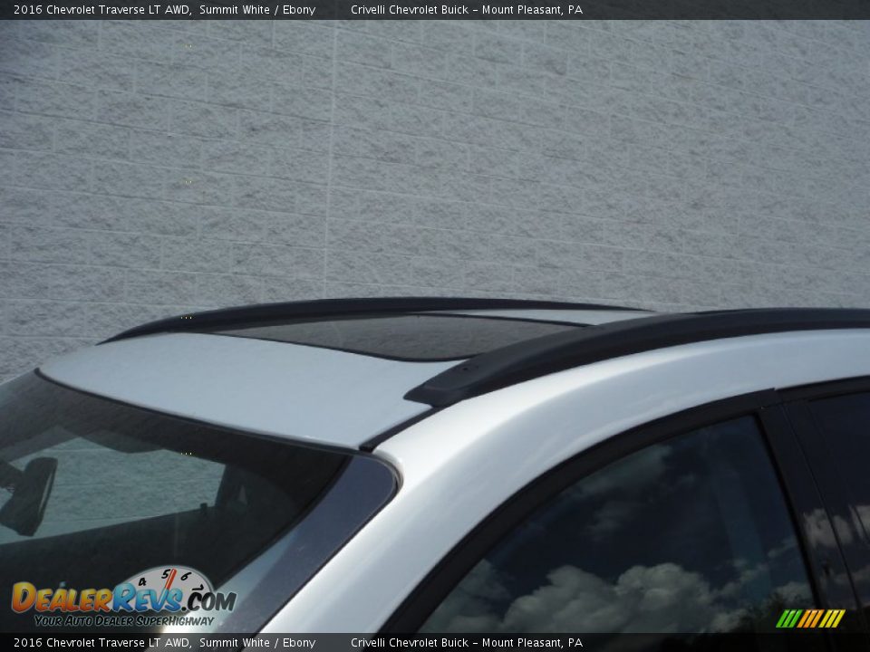 2016 Chevrolet Traverse LT AWD Summit White / Ebony Photo #4