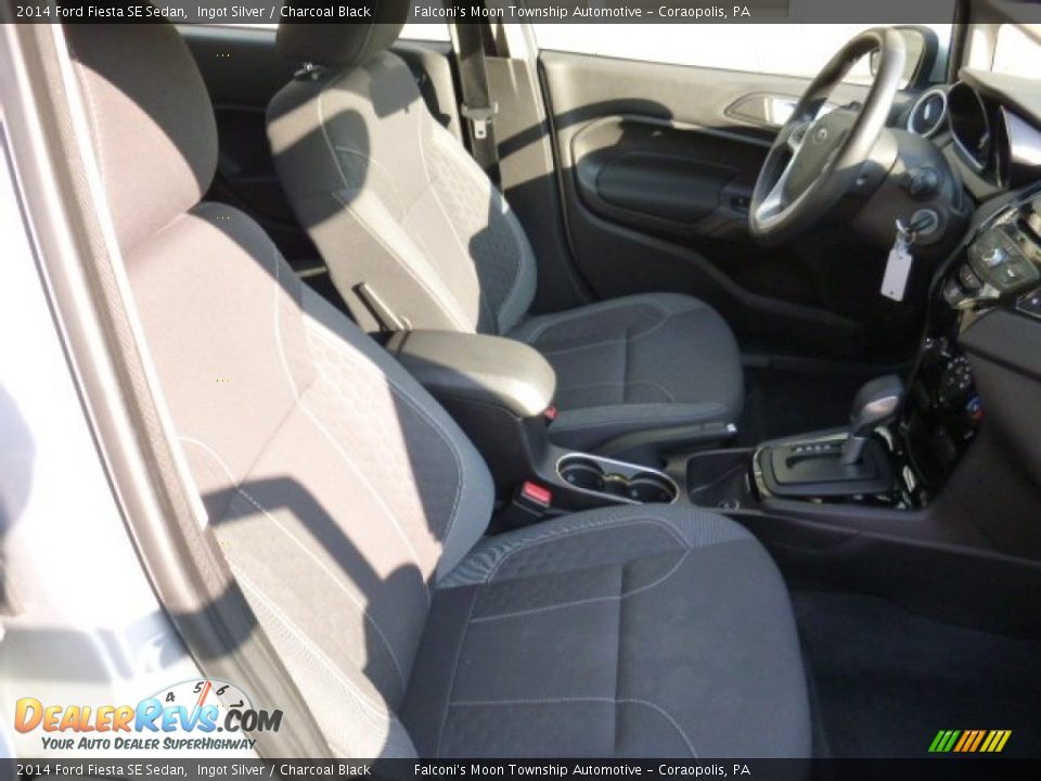 2014 Ford Fiesta SE Sedan Ingot Silver / Charcoal Black Photo #10