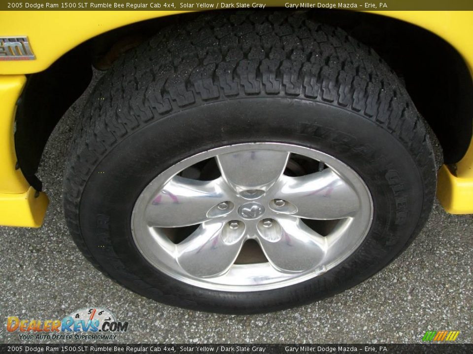 2005 Dodge Ram 1500 SLT Rumble Bee Regular Cab 4x4 Solar Yellow / Dark Slate Gray Photo #10