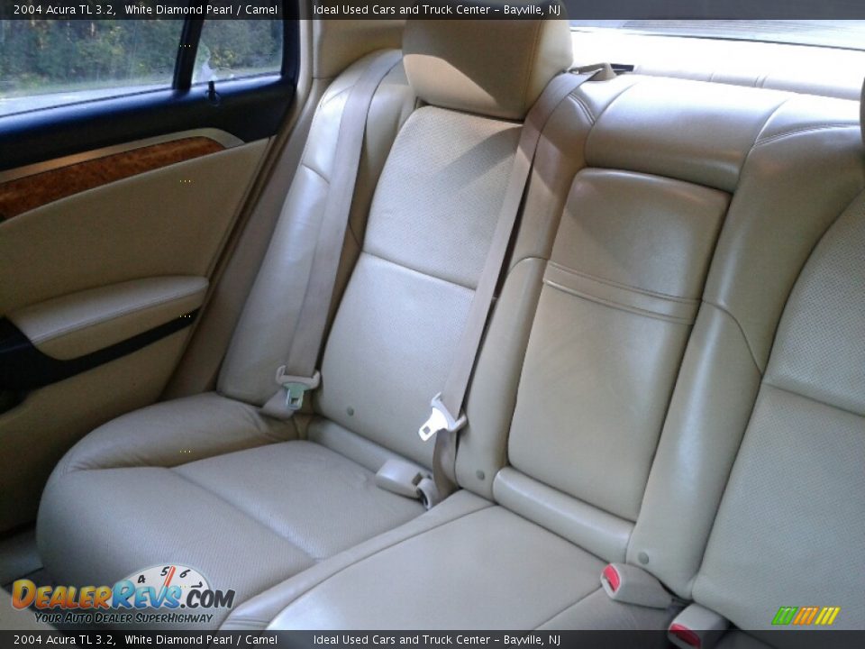2004 Acura TL 3.2 White Diamond Pearl / Camel Photo #22