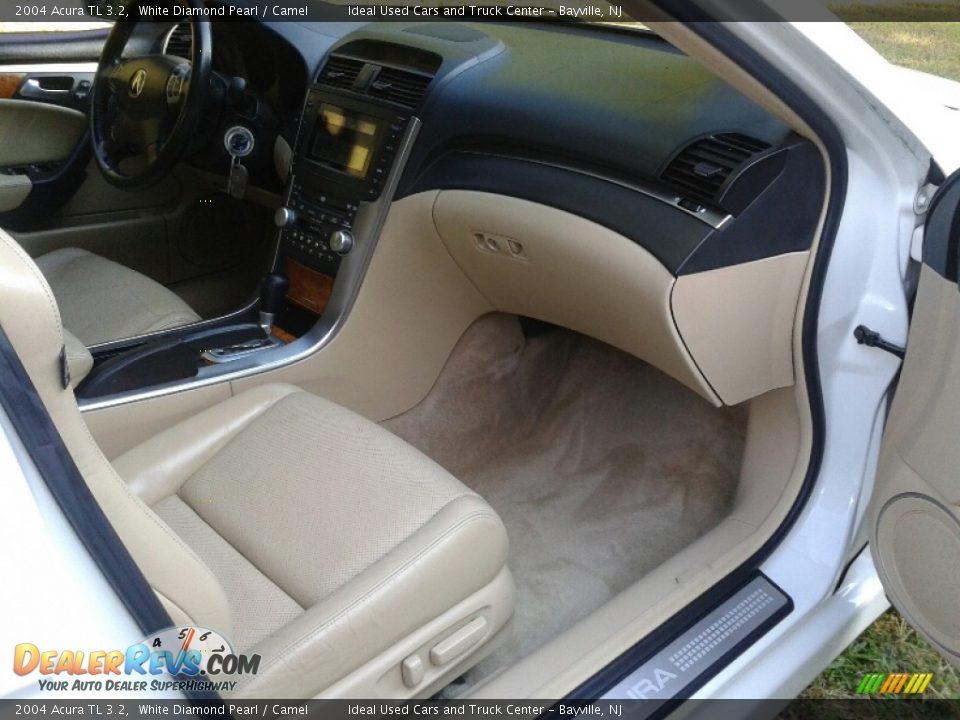 2004 Acura TL 3.2 White Diamond Pearl / Camel Photo #24