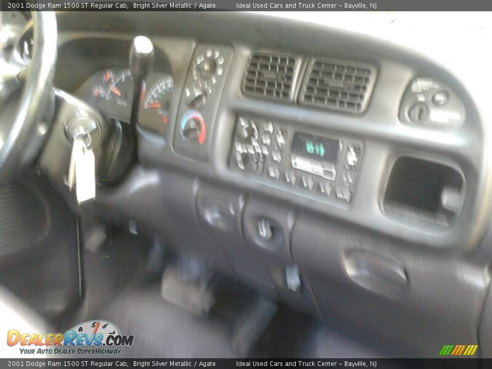 2001 Dodge Ram 1500 ST Regular Cab Bright Silver Metallic / Agate Photo #20