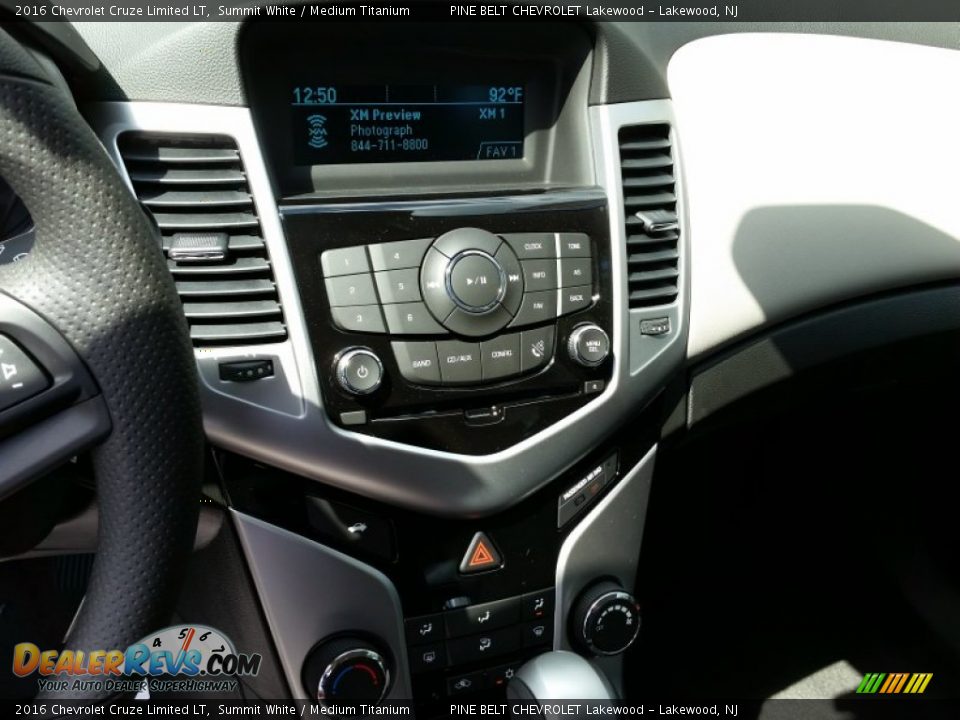 2016 Chevrolet Cruze Limited LT Summit White / Medium Titanium Photo #10