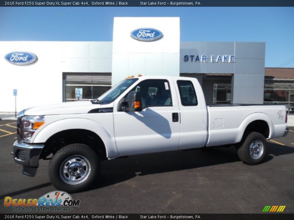 2016 Ford F250 Super Duty XL Super Cab 4x4 Oxford White / Black Photo #1