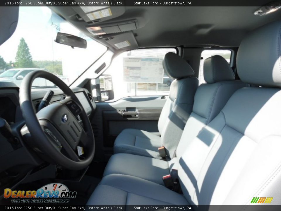 2016 Ford F250 Super Duty XL Super Cab 4x4 Oxford White / Black Photo #11