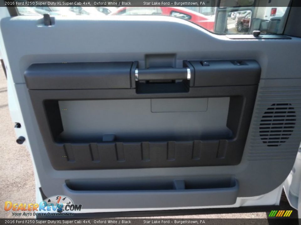 2016 Ford F250 Super Duty XL Super Cab 4x4 Oxford White / Black Photo #14