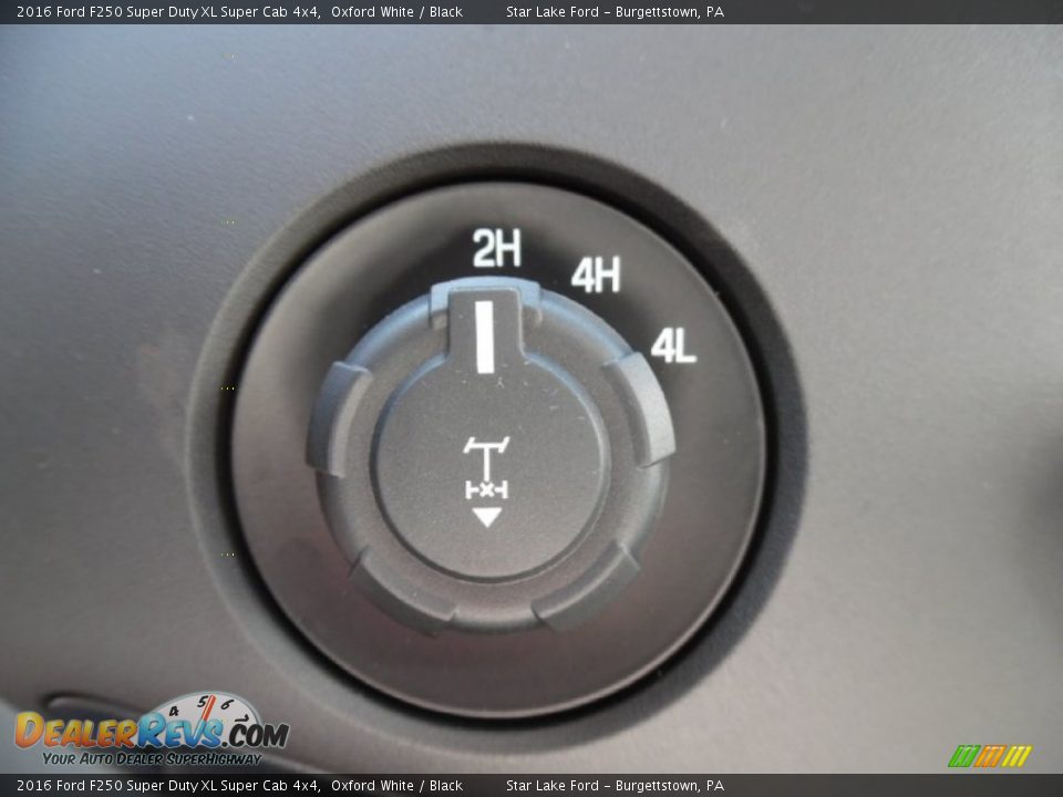 2016 Ford F250 Super Duty XL Super Cab 4x4 Oxford White / Black Photo #18