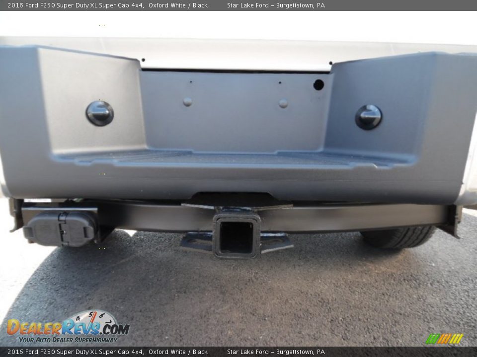 2016 Ford F250 Super Duty XL Super Cab 4x4 Oxford White / Black Photo #8