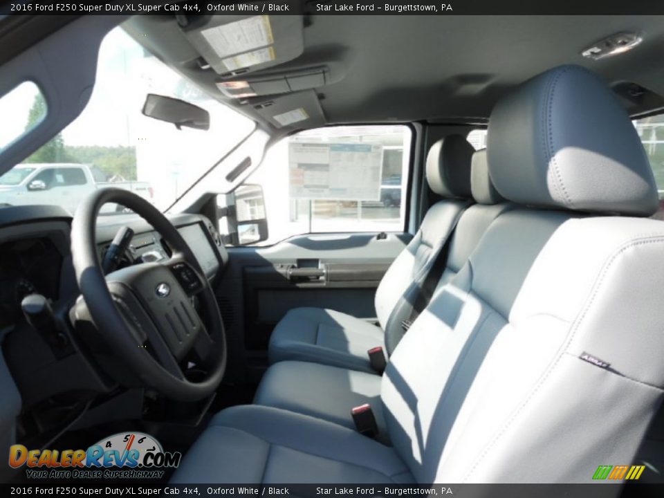 2016 Ford F250 Super Duty XL Super Cab 4x4 Oxford White / Black Photo #11